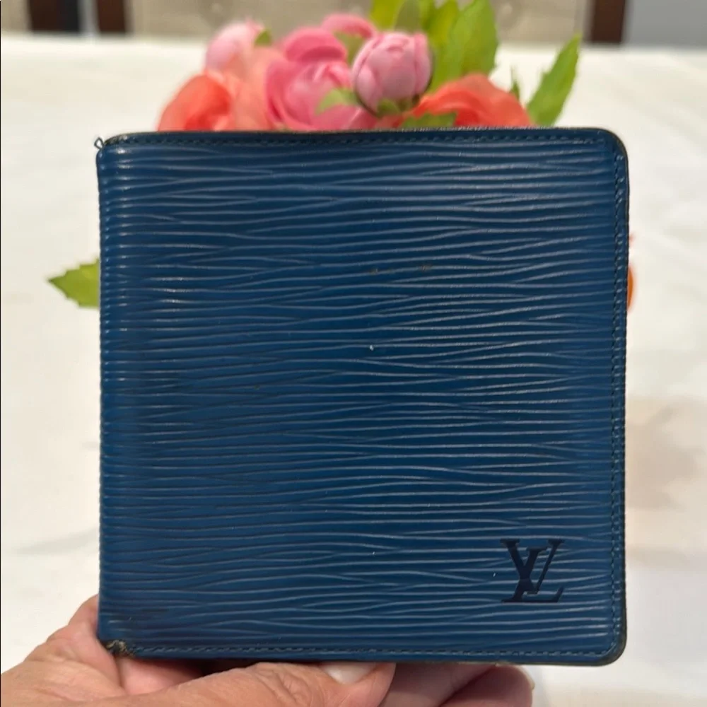 Authentic Louis Vuitton Blue Epi Wallet